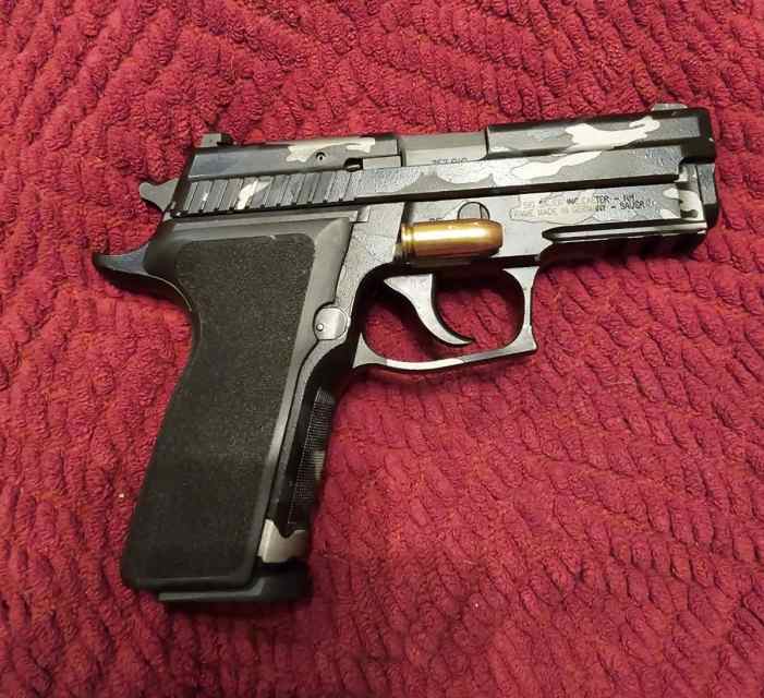 Sig Sauer P229 Enhanced 