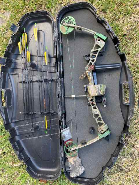 Bear Compound Bow FS/FT