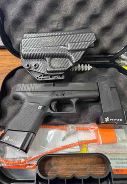 Glock 43 - Lightly Used, with extras!