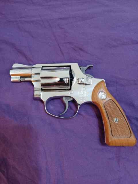 2 Smith &amp; Wesson model 36 