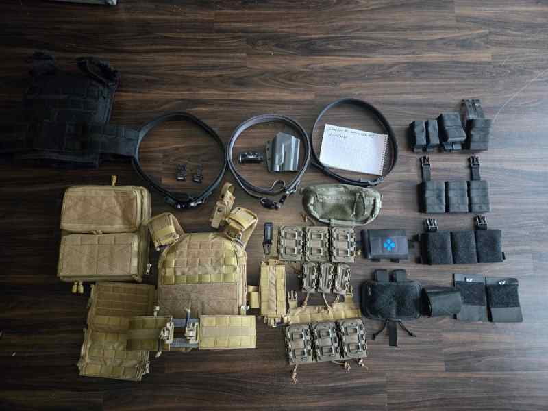 Plate carriers, mag pouches, molle belts, many 