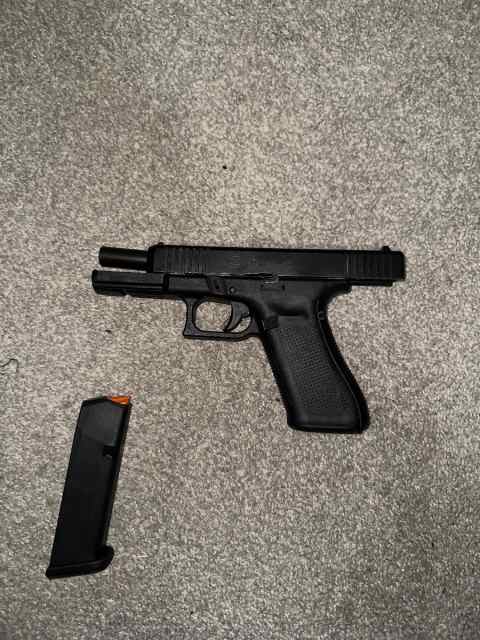 Want to trade this Glock 17 Gen 5 or sell it