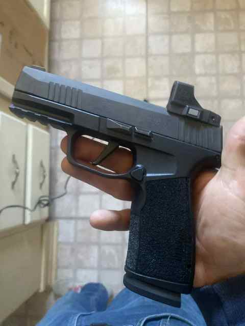 Sig sauer p365 XL with sig sight extras 