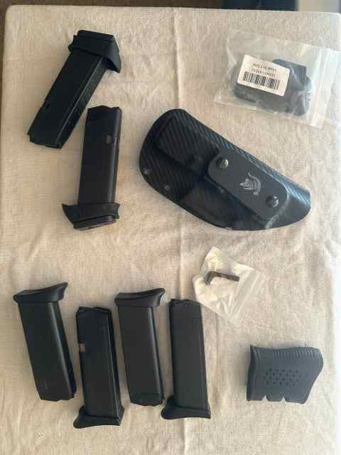 Glock 23 mags, holster, + extras, ammo