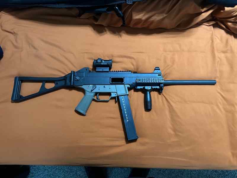 H&amp;K UMP carbine