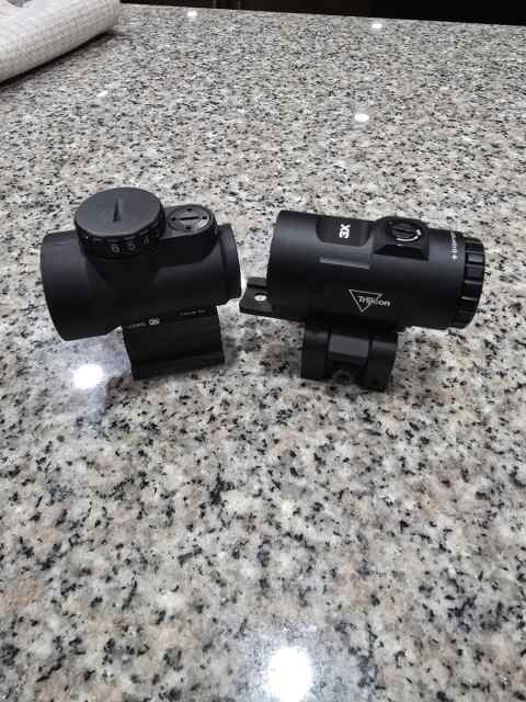 Trijicon MRO and 3X Trijicon Magnifier 