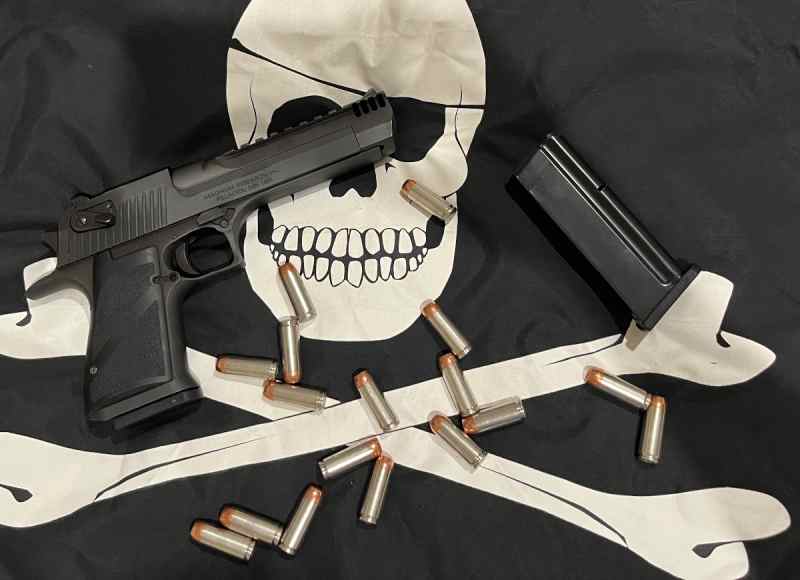 Desert Eagle.50AE Mark IV