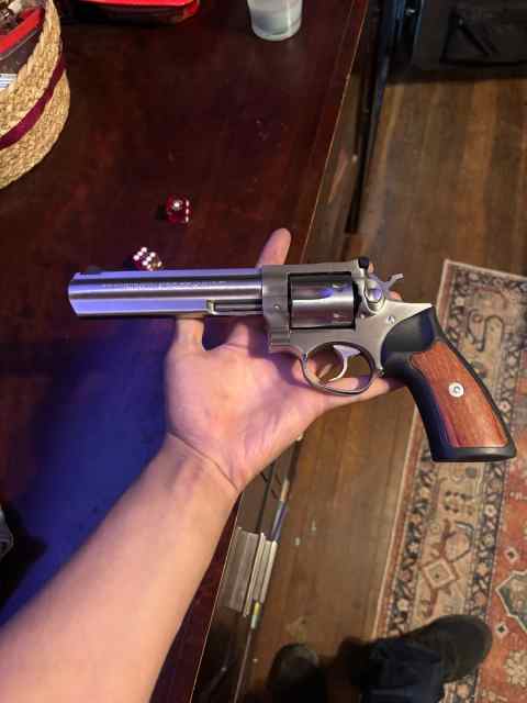 Ruger gp100 