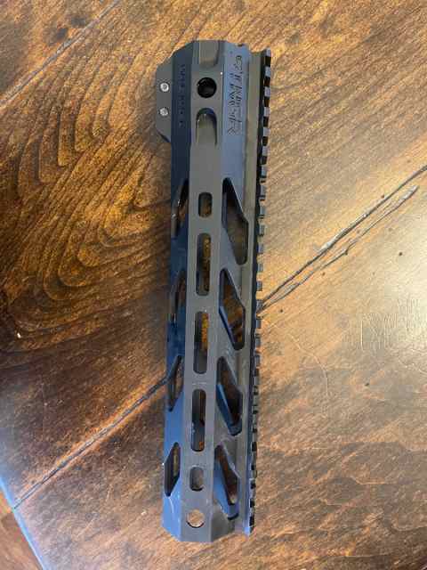 Stngr 10inch Mlock rail