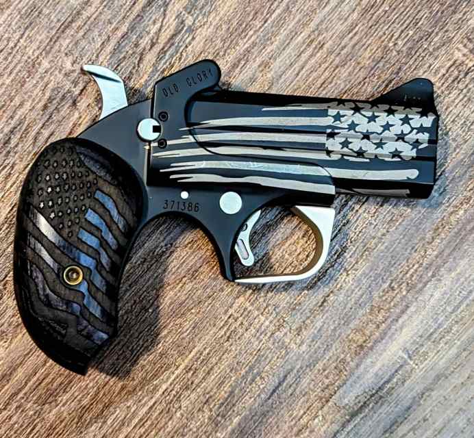 Bond Arms Old Glory derringer 