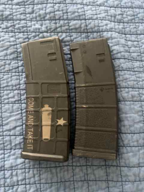 2 30rd AR mags