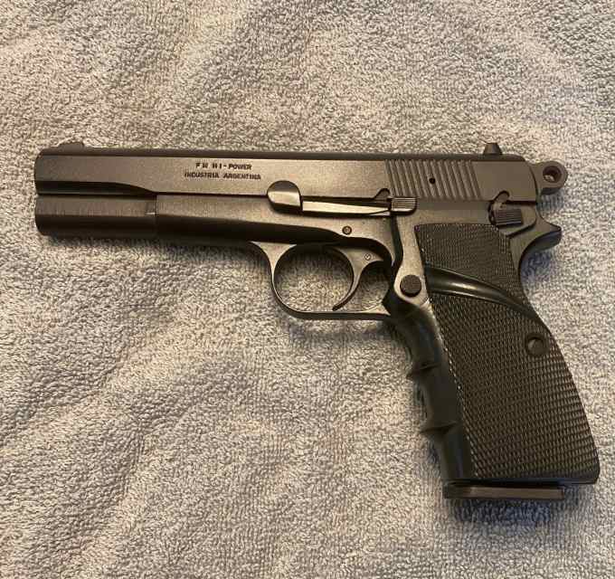 Argentine Browning Hi Power clone in 9mm