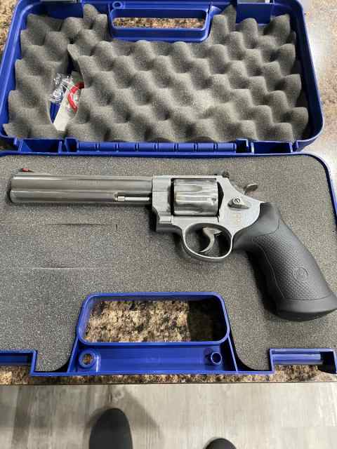 Smith &amp; Wesson Double Action 44 Magnum Revolver