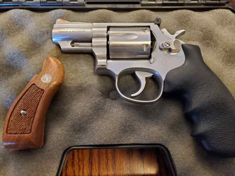 S&amp;W Model 66 1