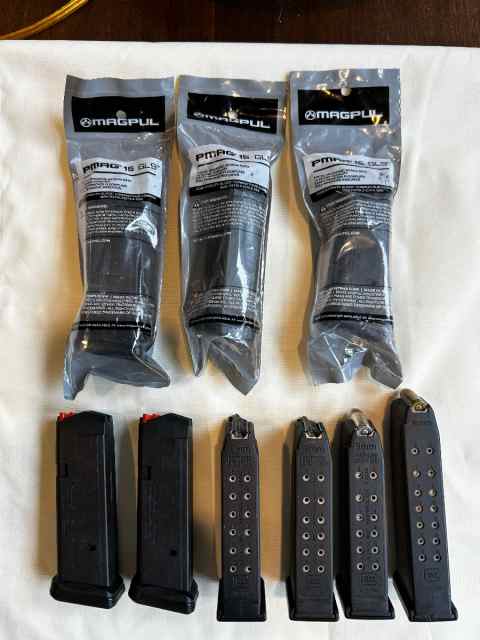 Glock 19 magazines