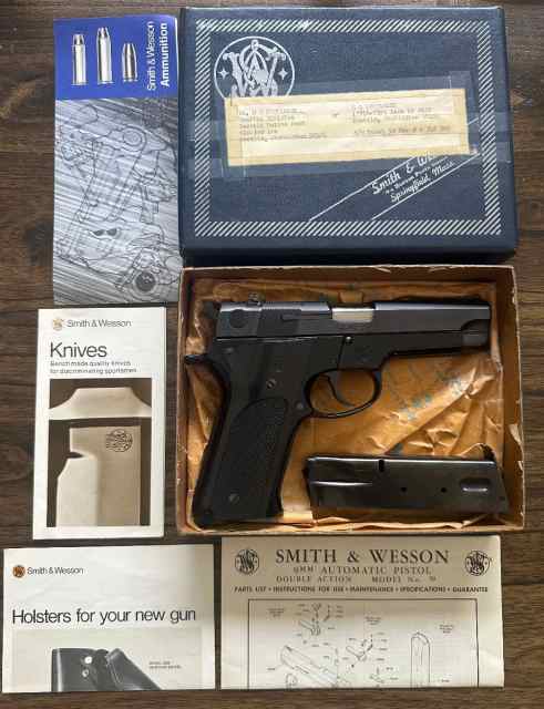 Smith &amp; Wesson Model 59 9mm