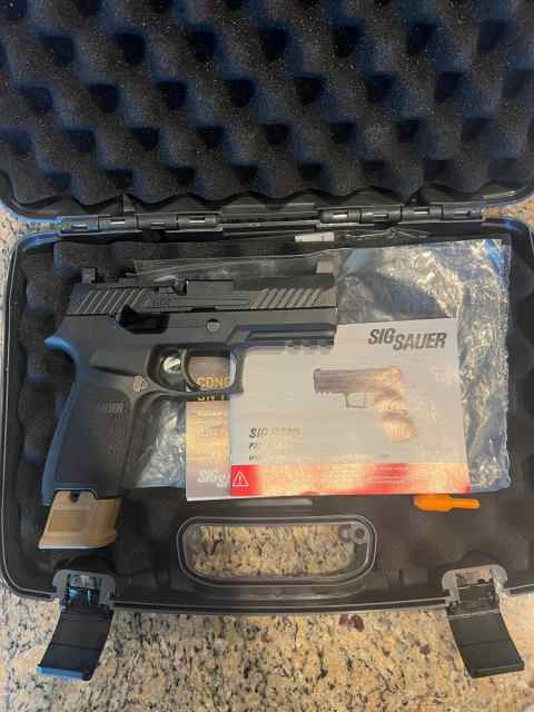 Sig Sauer P320 Carry, 9mm