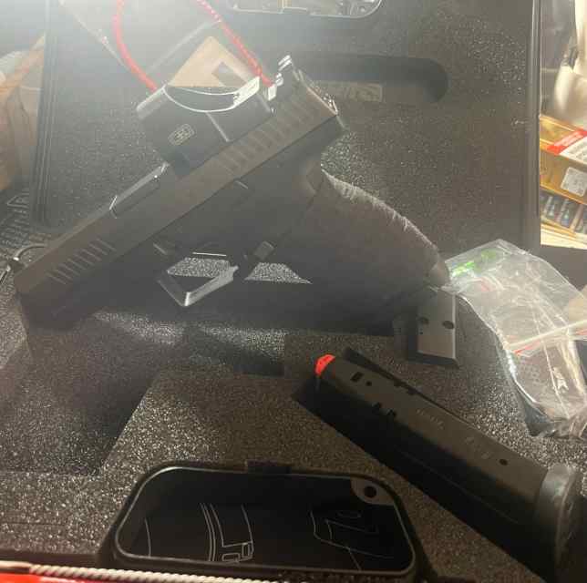 CZ P10C Optics Ready/ EDC package