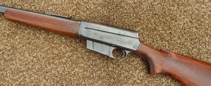 Remington Model 81 semi-automatic – 35 Remington –