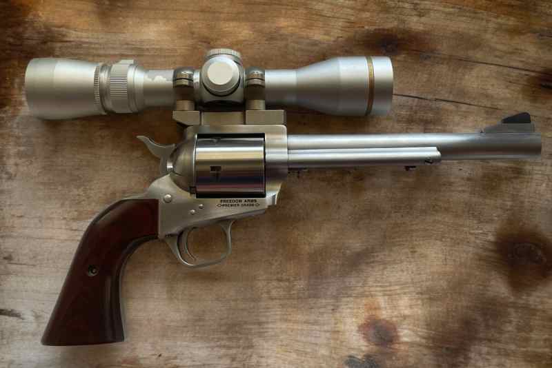 Freedom Arms Model 83 Premier Grade LNIB