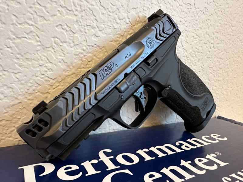 S&amp;W M&amp;P 2.0 Metal Performance Center  - REBATE