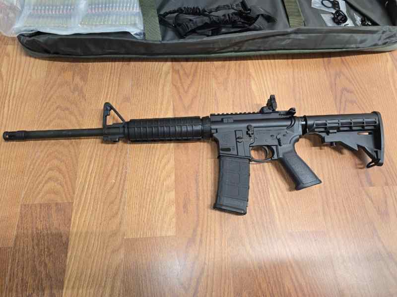 Ruger AR556 Ar 15 + free ammo &amp; case 