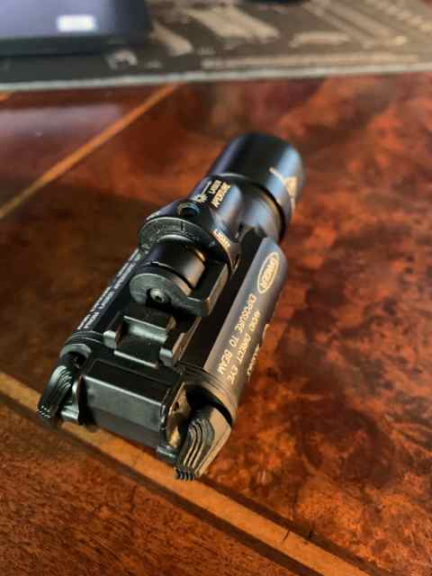 surefire x400 weapon light / laser wts wtt