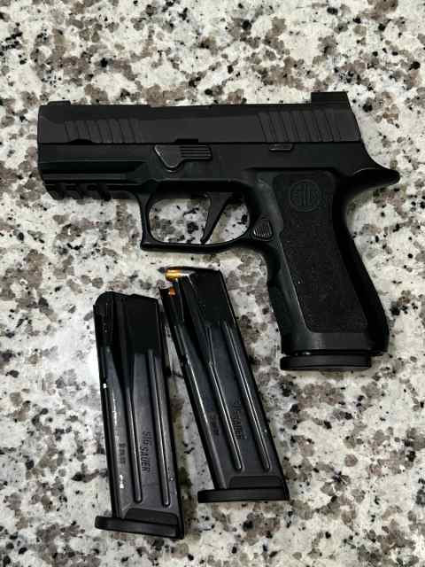 Sig Sauer P320 X Compact w/3 mags