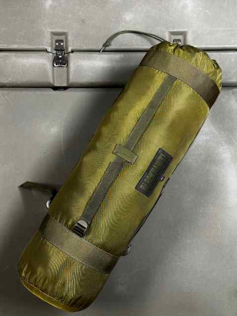 MILITARY TENNER SLEEPING BAGS