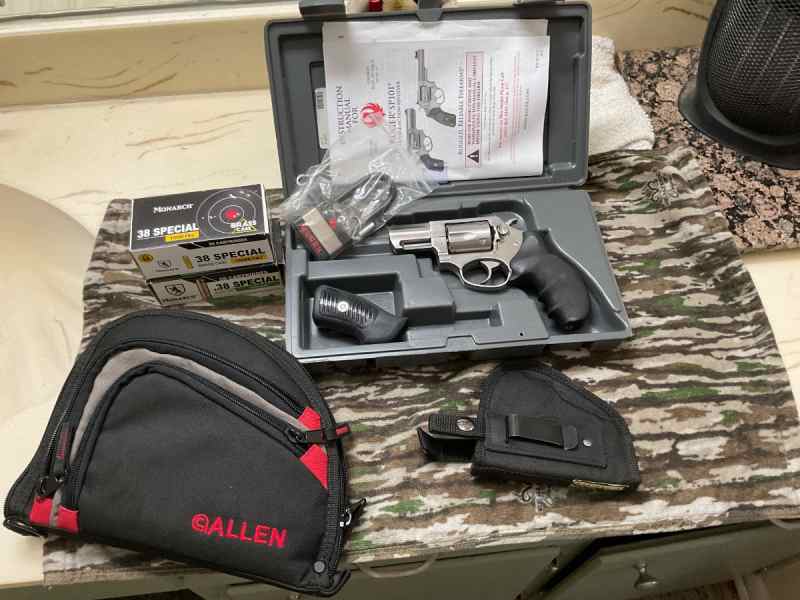 Ruger SP101 .357 Mag/Maverick 88 12ga/Need to sell