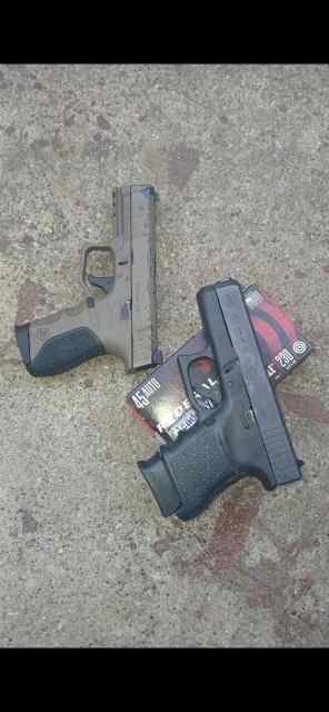 Wtt my 2 pistols for 1 glock 