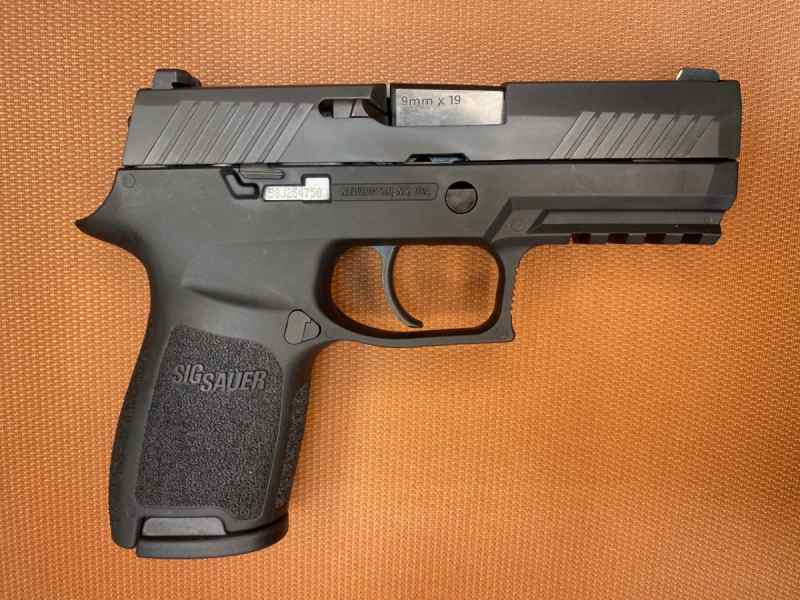 NEW IN BOX- Sig Sauer P320 Compact - 9mm - 3.9&quot; OR