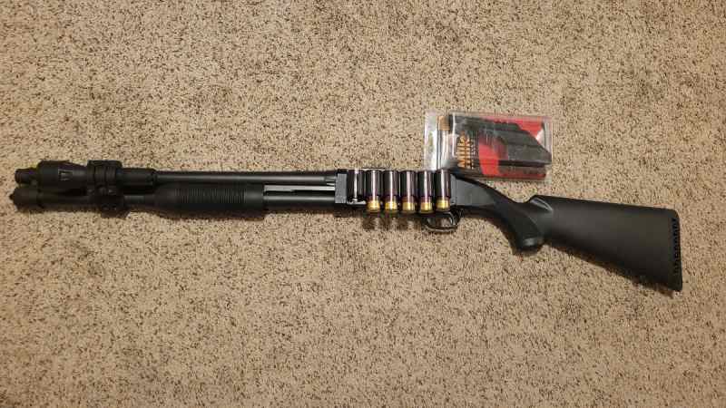 Winchester 1300 Defender 12 ga + upgrades