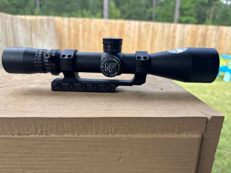 Nightforce NXS 2.5-10 MIL