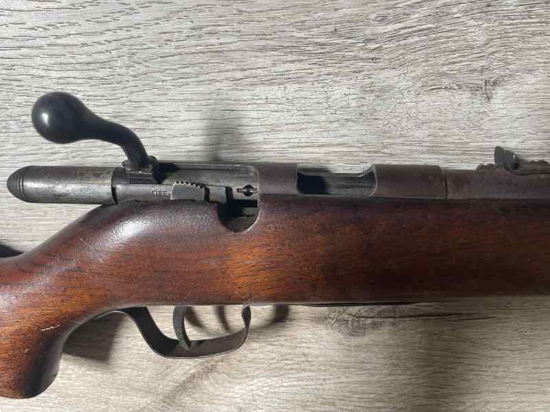 Plainsman Rifle