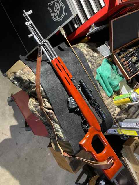 Norinco SKS takes AK magazines 