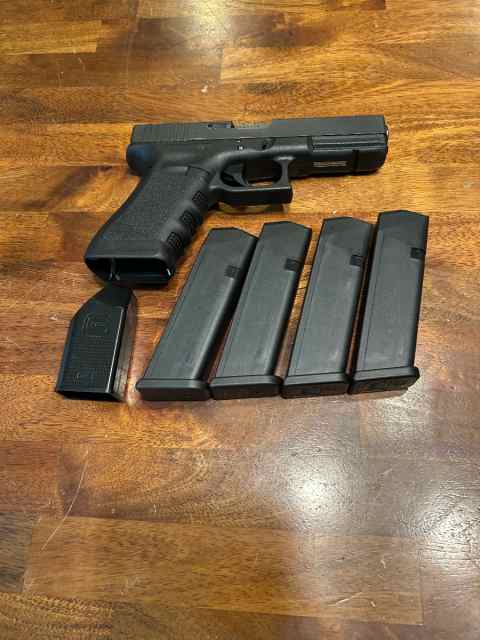 Glock 17 Gen 3 - Amazing condition