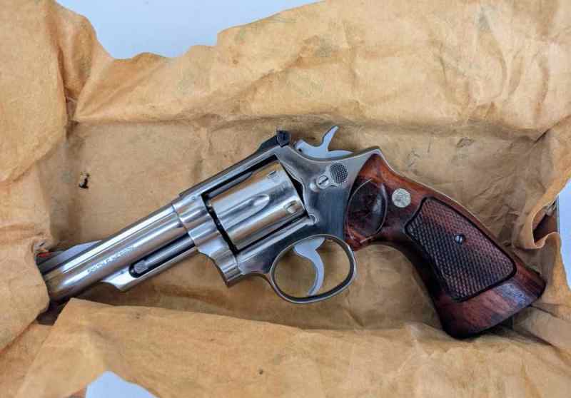 Smith &amp; Wesson Model 66 No Dash .357 Combat Magnum
