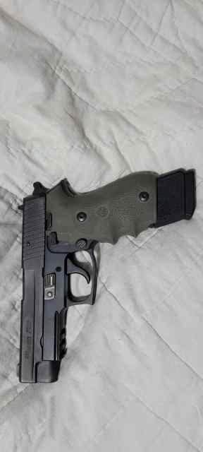 SIG P220