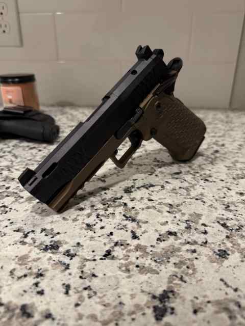 Jacob Grey TWC HEX PORTED 4.25&quot; 2x17RD MAGS &quot;SOLD&quot;