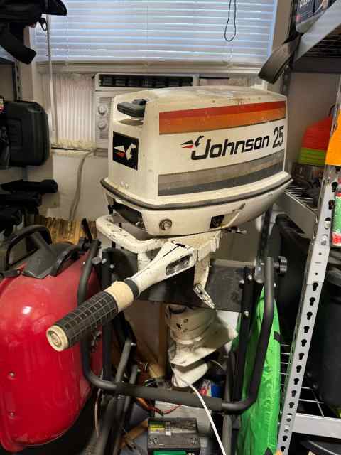 25hp Johnson Outboard Elec Start