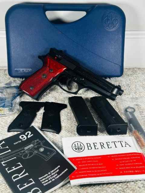 Beretta 92 Rosewood &amp; Black Grips, Case and (2) Ma