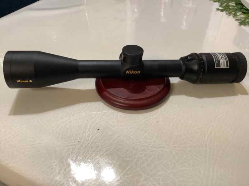 Nikon Monarch rifle scope