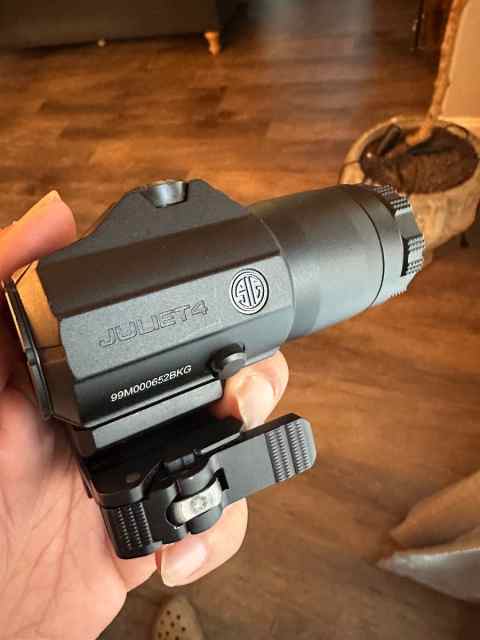 Sig Juliet 4x magnifier