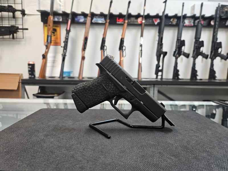 Used Glock 43 Stippled Frame Holster 3 mags