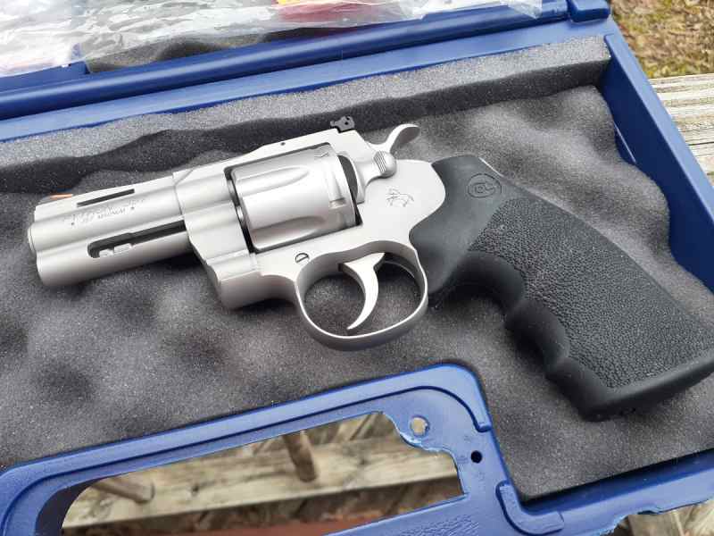 BNIB stainless steel Colt Python 3&quot; barrel