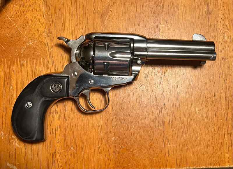 Ruger Vaquero birds head 357 