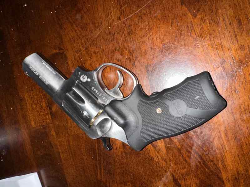 Ruger SP101 .357 Mag W/ Crimson Trace laser grip