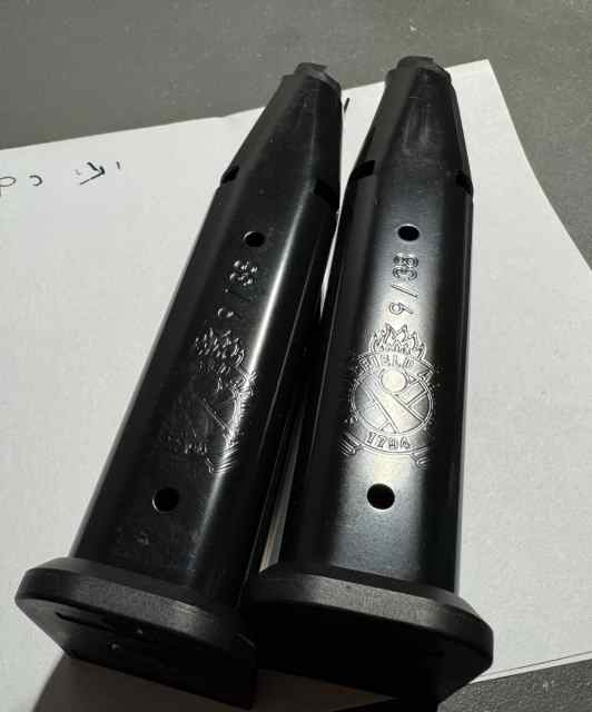 LNIB 2 Springfield prodigy compact 15 rounds magS