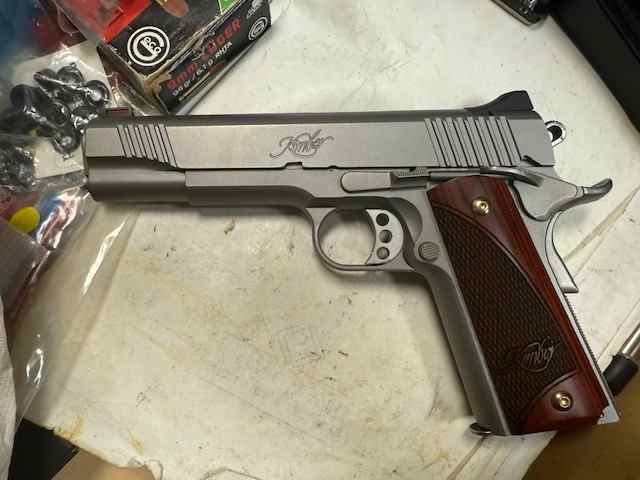 FS/FT - Kimber 5&quot; Stainless II 1911 in 45acp -$950